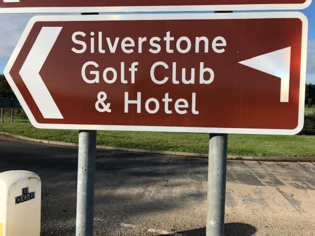Silverstone Golf Club And Hotel エクステリア 写真